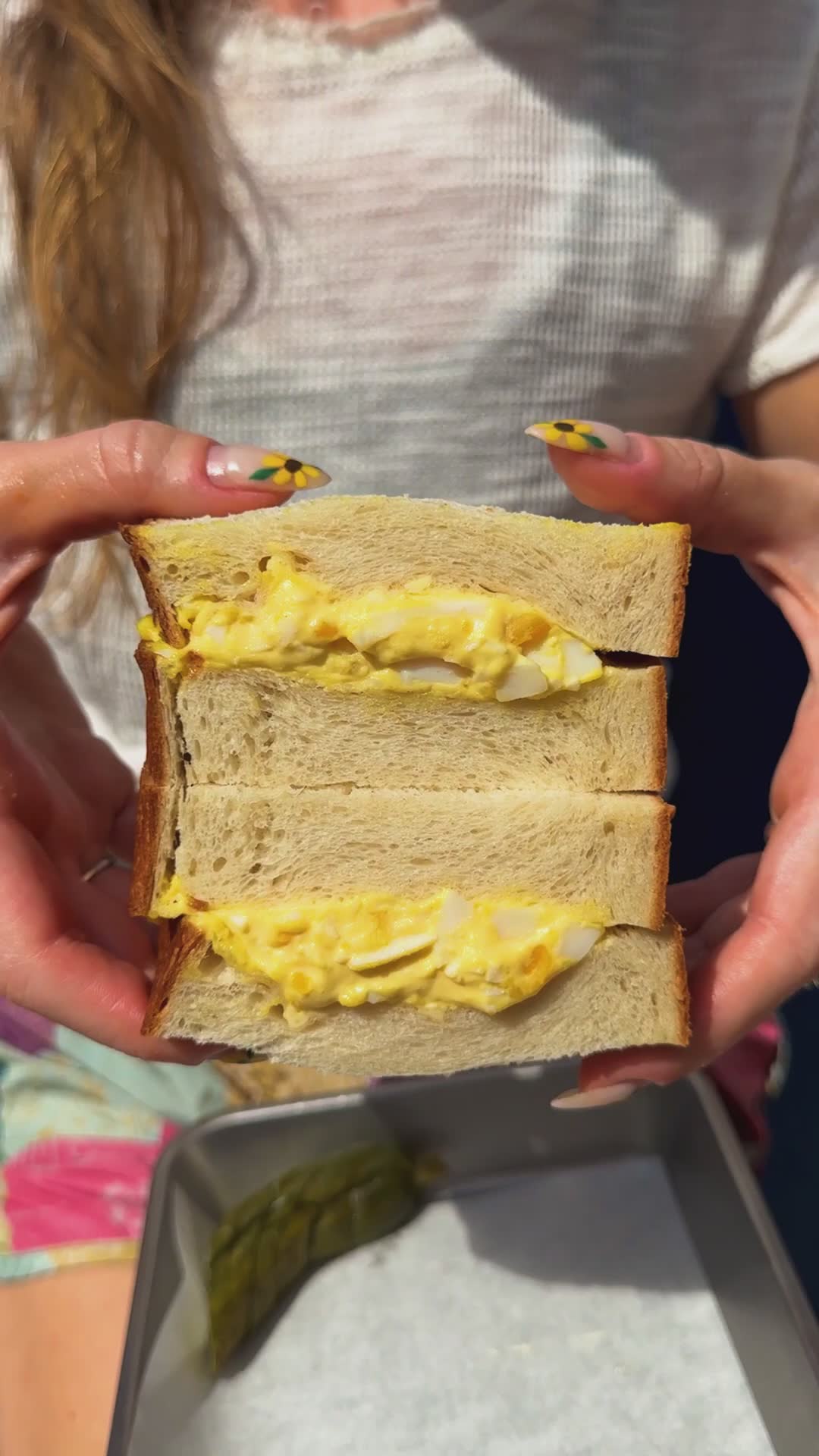 Japansk hjørne med beste eggesalat sandwich