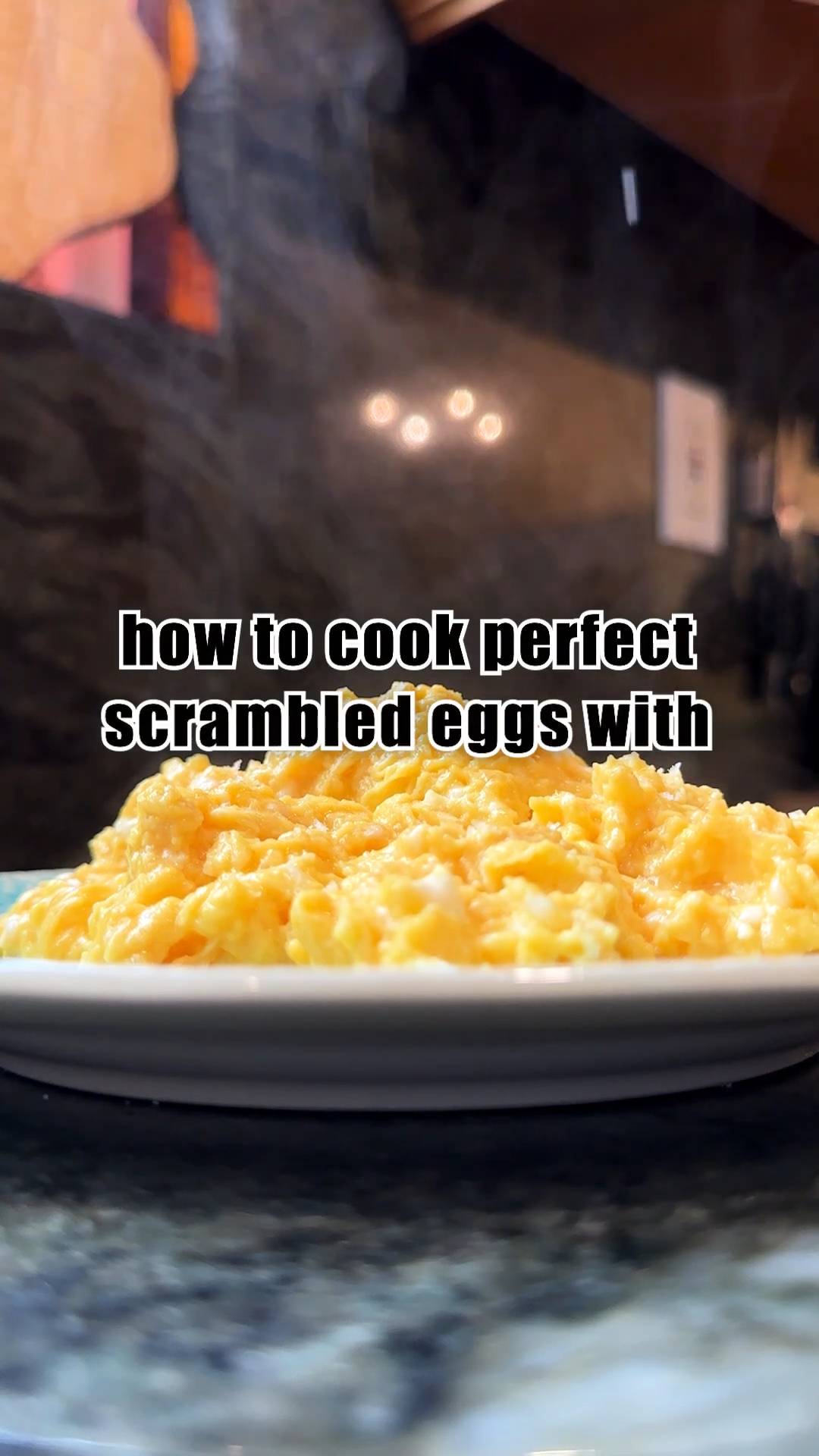 Hvordan lage perfekte rørete egg med bare smør og salt fra Saltverk