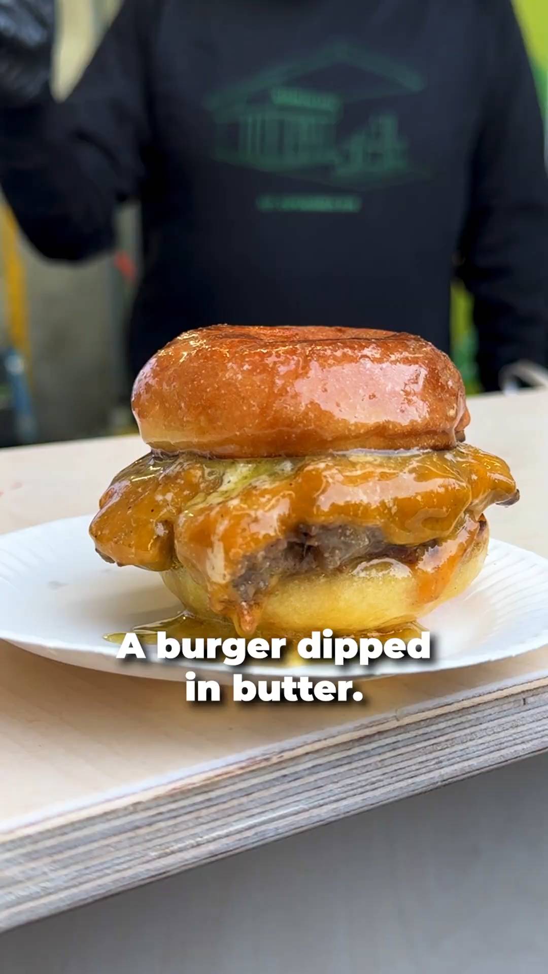 Denne burgeren dyppet i smør er en skikkelig søl – laget av Mark Rosati fra Shake Shack